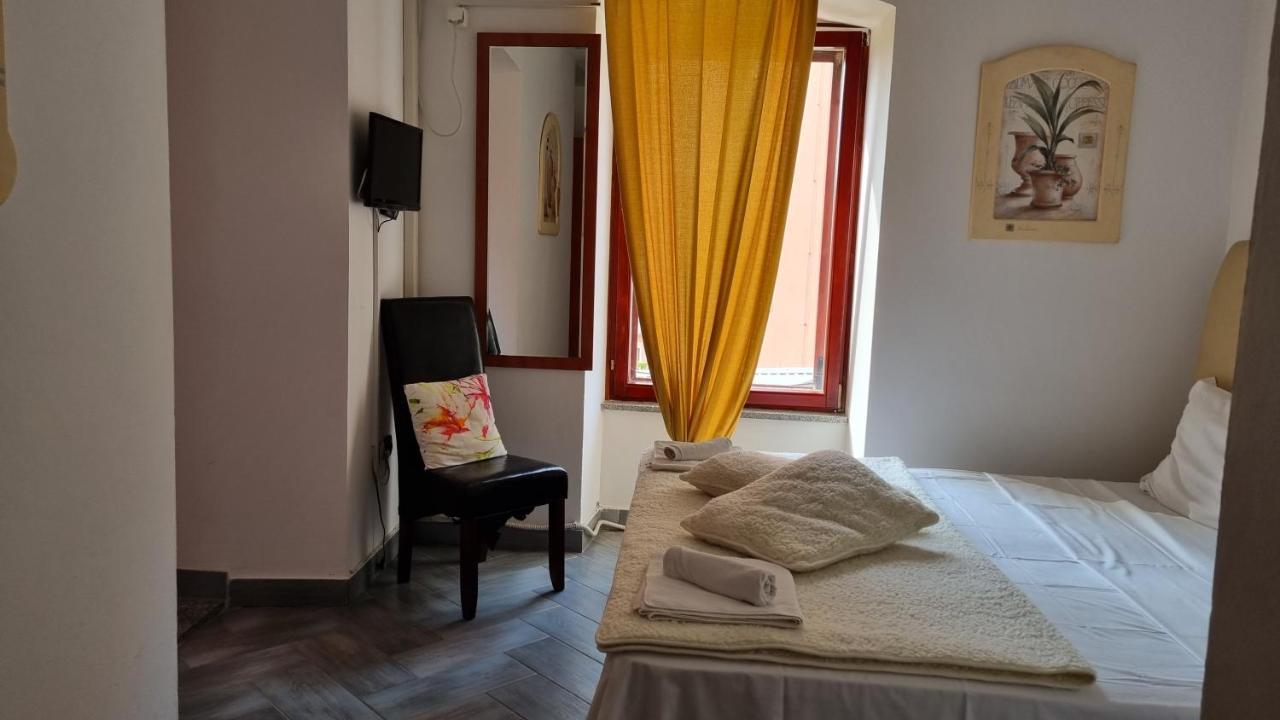 Laura Rooms Medulin Exterior foto