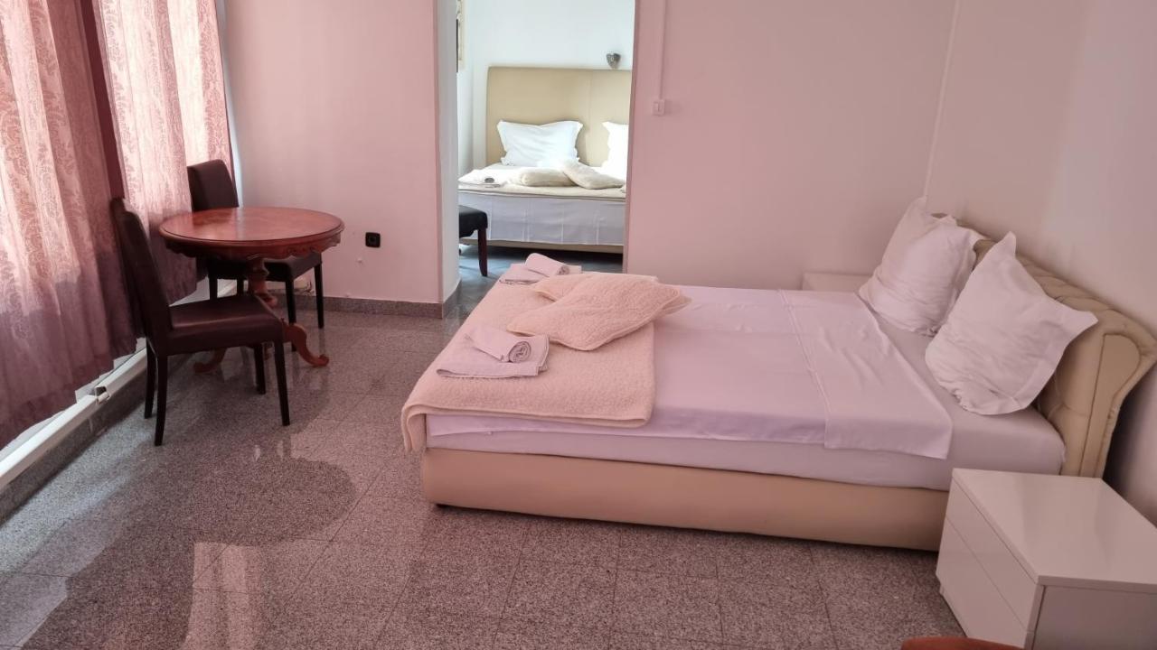 Laura Rooms Medulin Exterior foto
